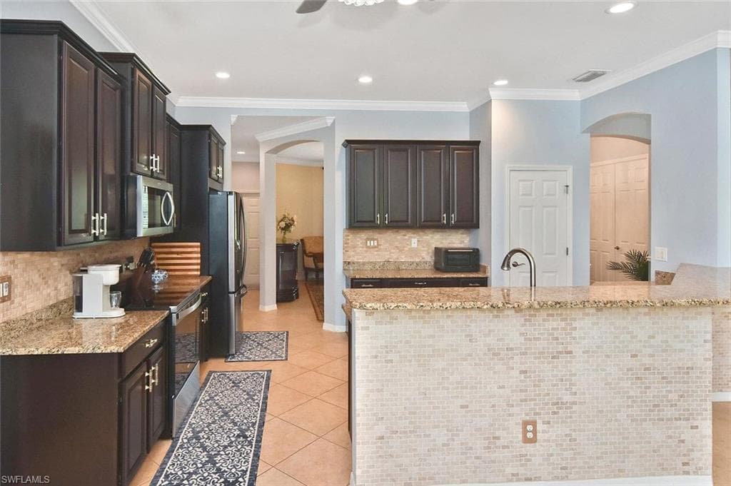 2549 Ashbury CIR-6