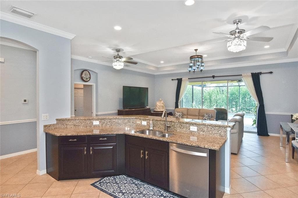 2549 Ashbury CIR-5
