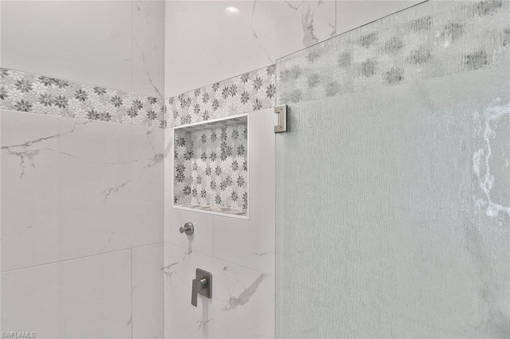 2549 Ashbury CIR-30