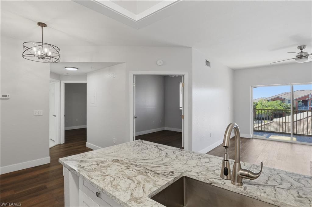 6321 Aragon WAY 306-16