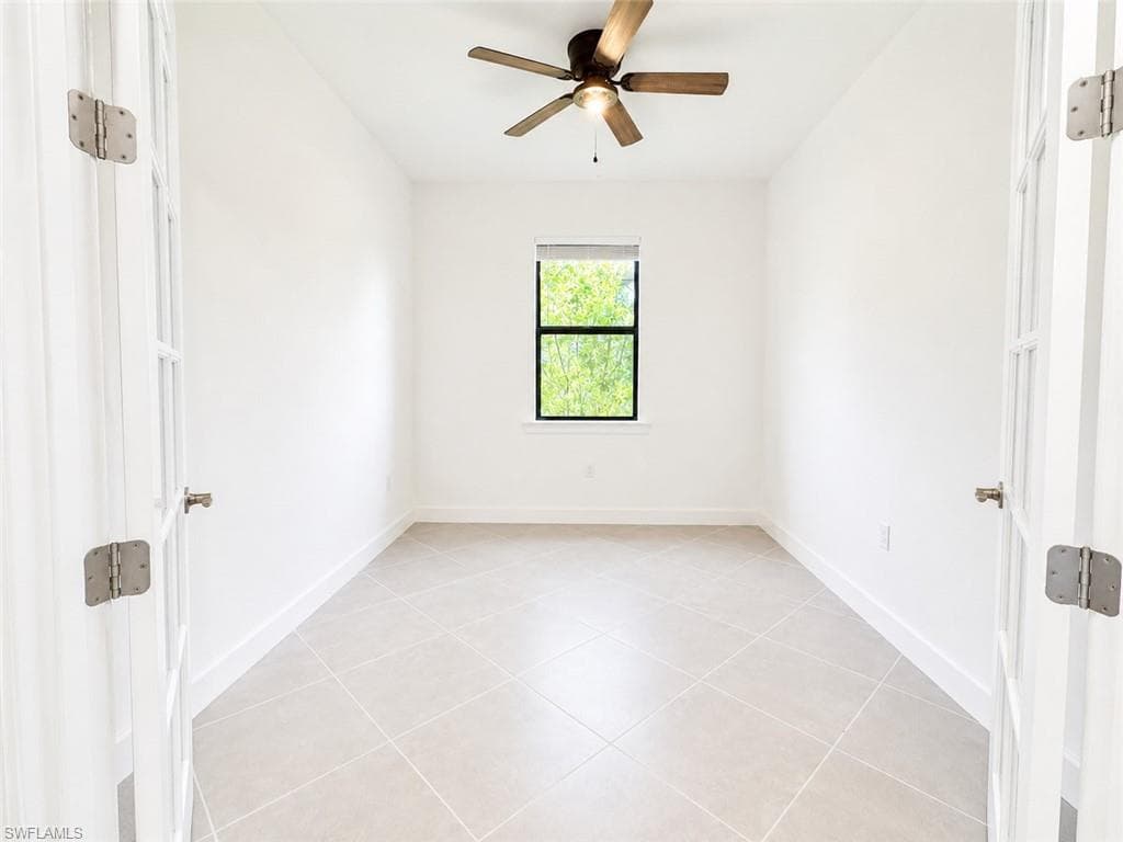 3929 Hampton CIR-13