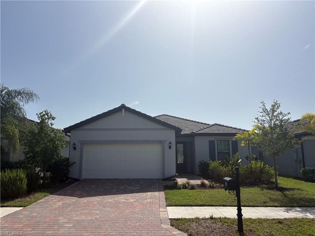 3929 Hampton CIR-7
