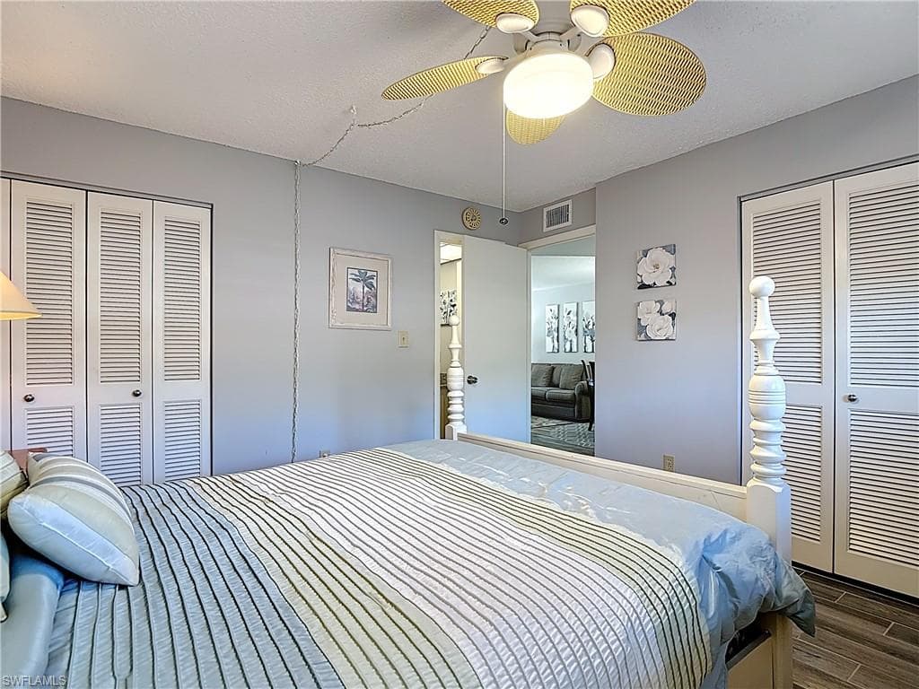 200 Turtle Lake CT 109-23