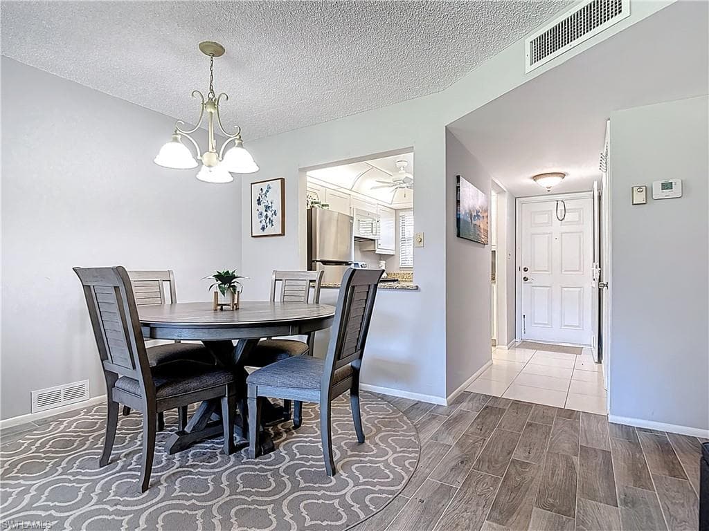 200 Turtle Lake CT 109-13