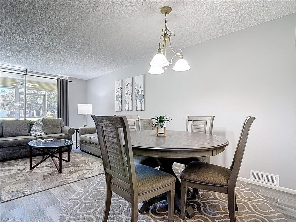 200 Turtle Lake CT 109-12