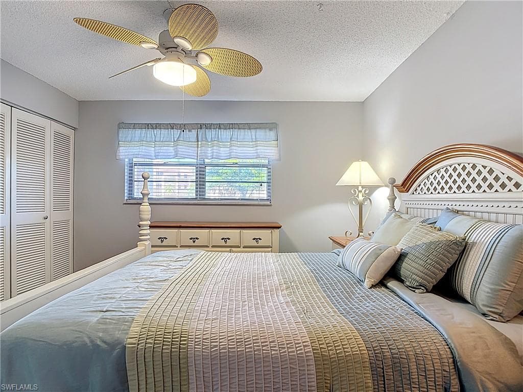 200 Turtle Lake CT 109-20