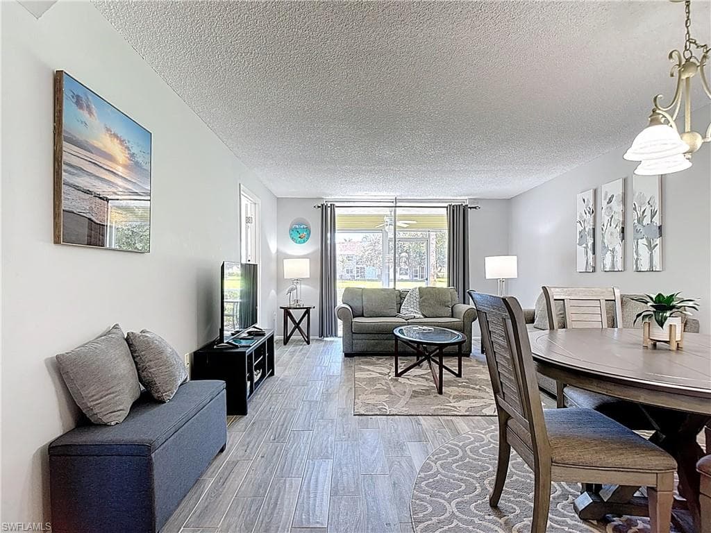 200 Turtle Lake CT 109-10