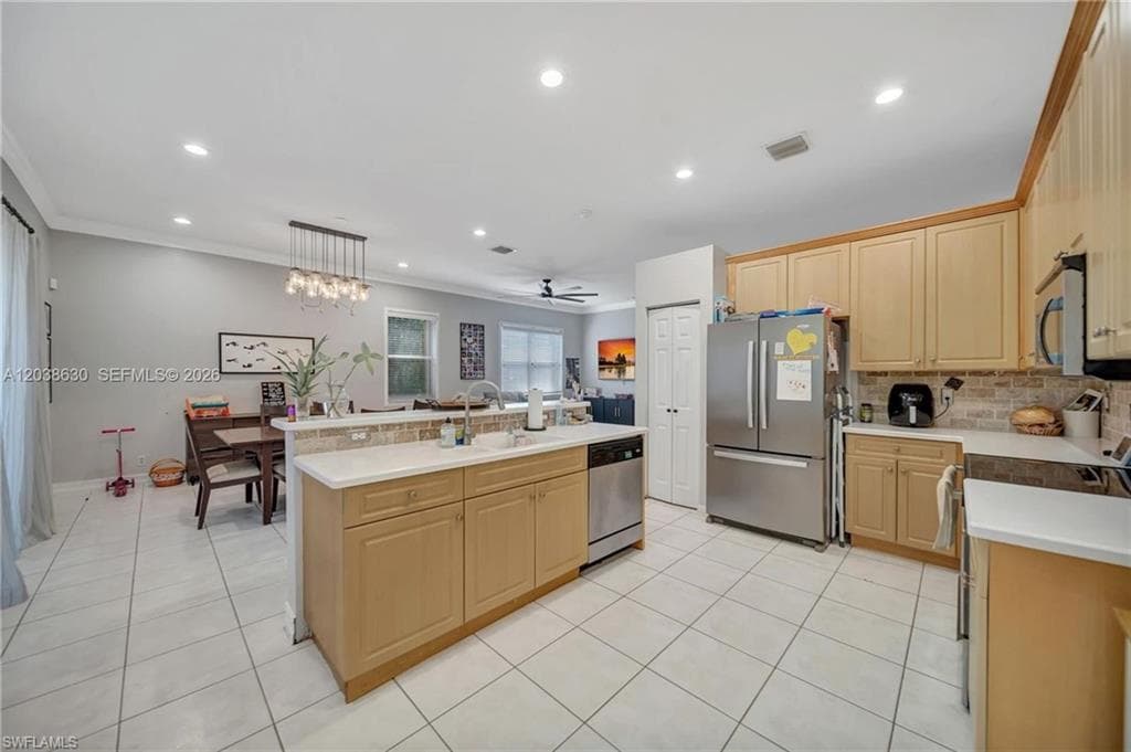 1531 SW 194TH TER-10