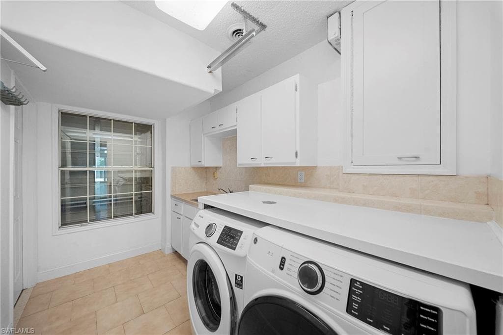 7454 Sea Island RD-25