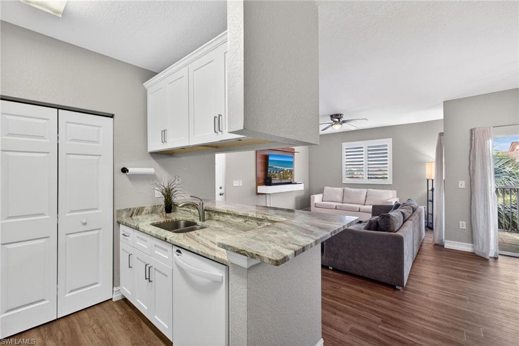 6481 Aragon WAY 304-10