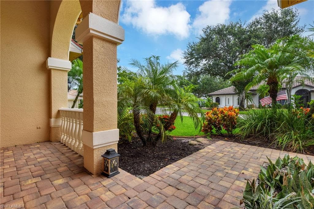 11620 Spoonbill LN-36