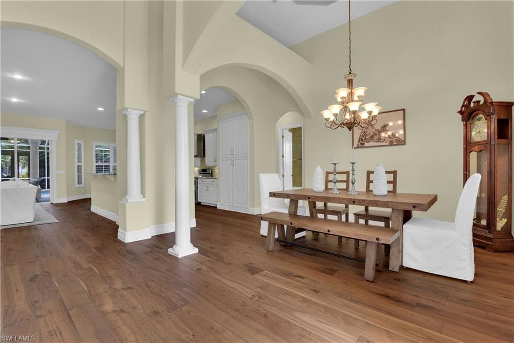 11620 Spoonbill LN-10