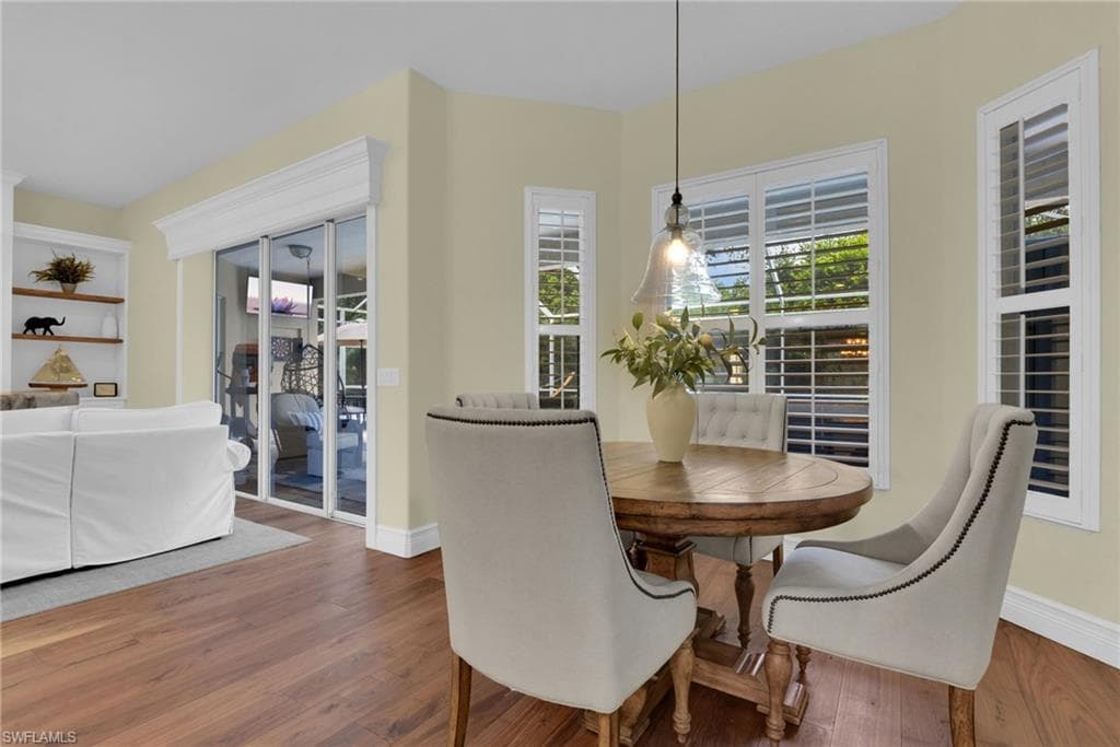 11620 Spoonbill LN-14