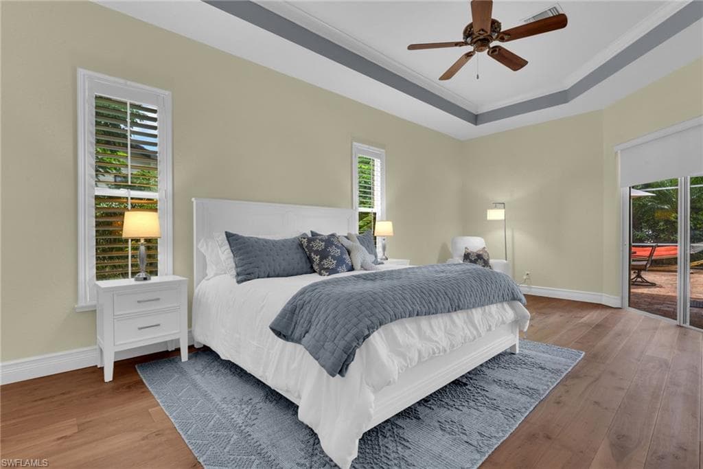 11620 Spoonbill LN-18