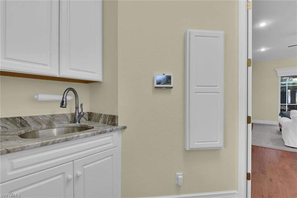 11620 Spoonbill LN-31