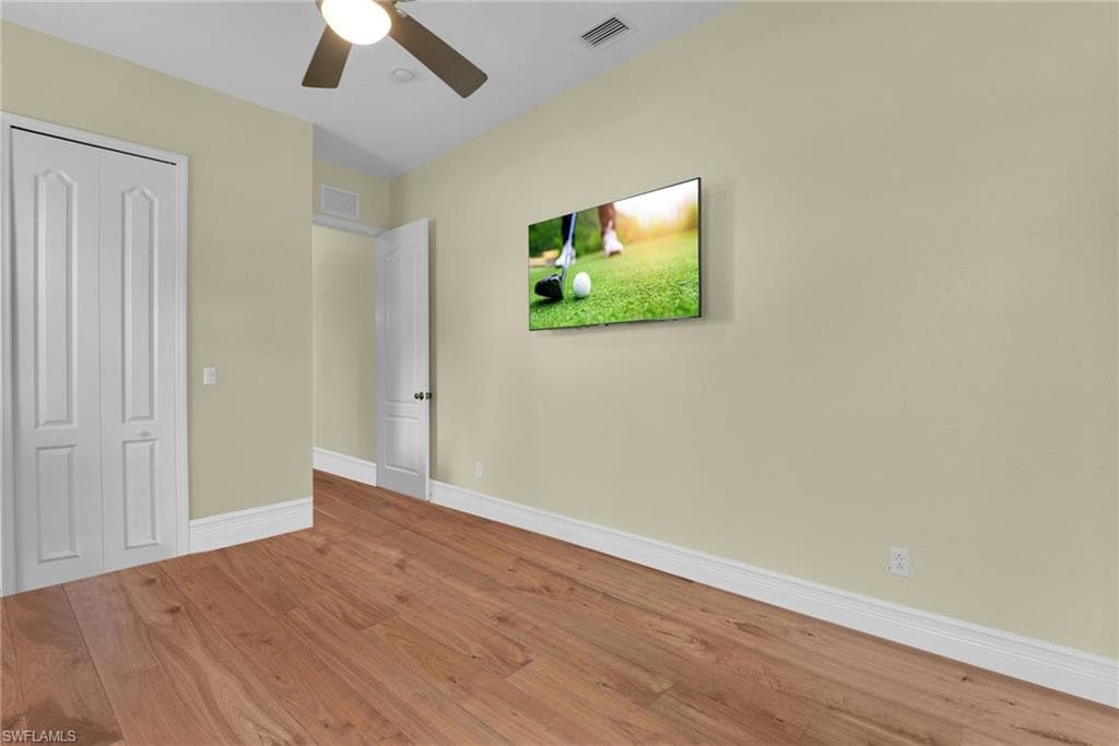 11620 Spoonbill LN-29