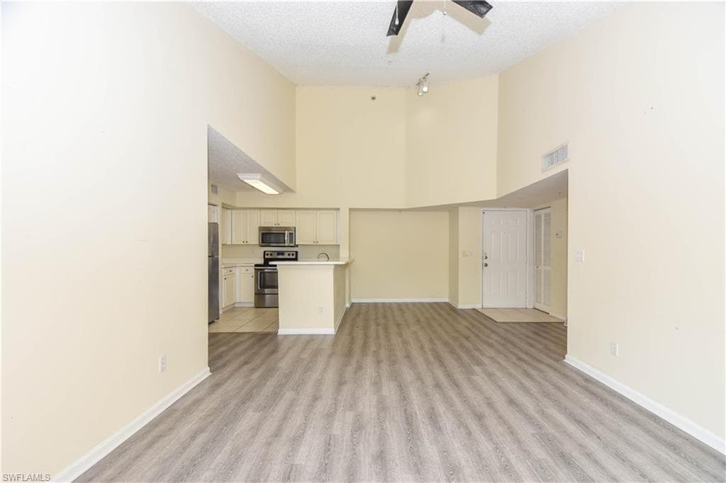 1275 Wildwood Lakes BLVD 303-9
