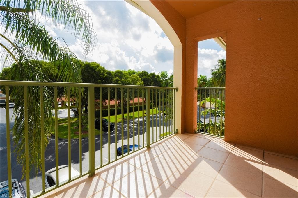 1275 Wildwood Lakes BLVD 303-24