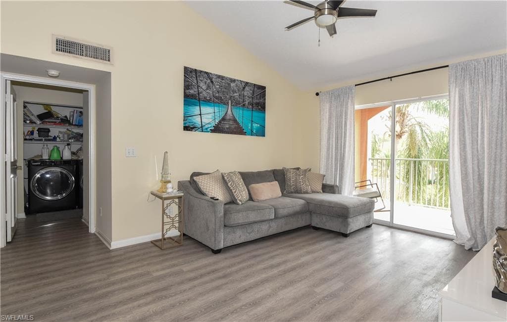 1275 Wildwood Lakes BLVD 303-14