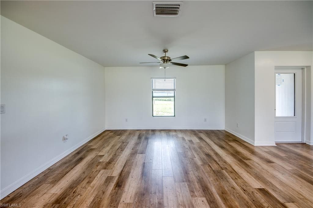 861 Winwood CIR-10