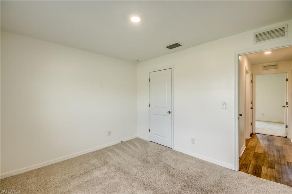 861 Winwood CIR-25