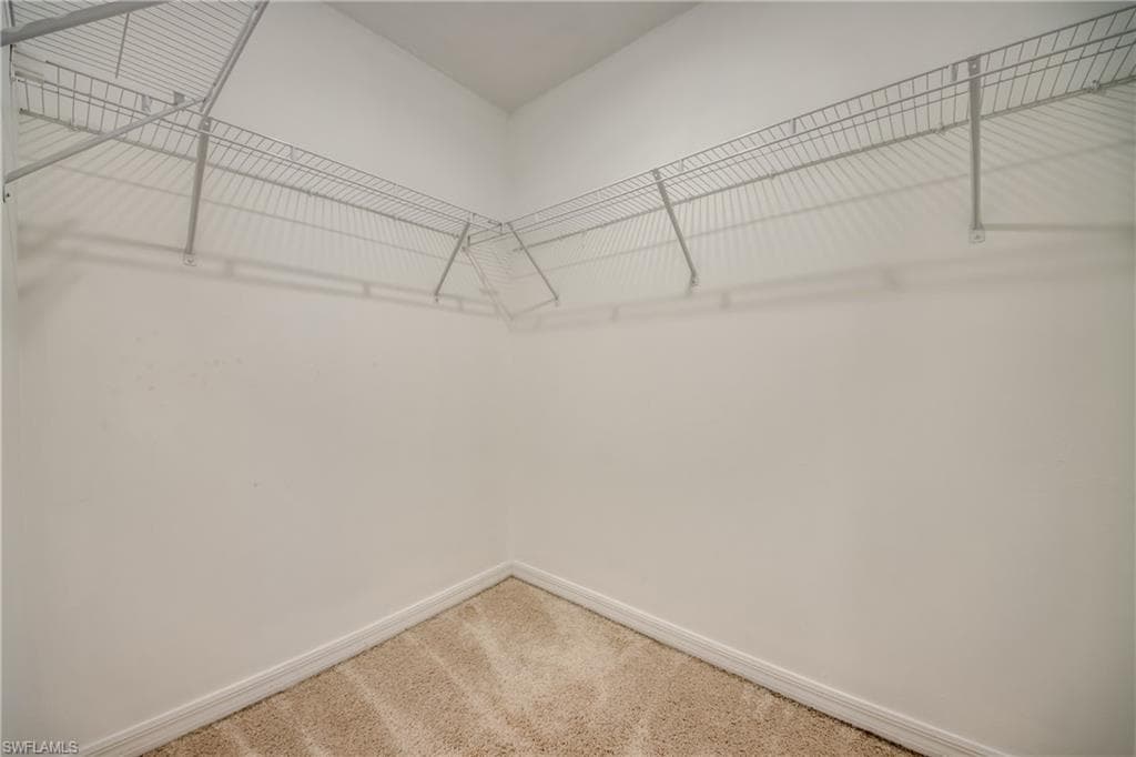 861 Winwood CIR-21