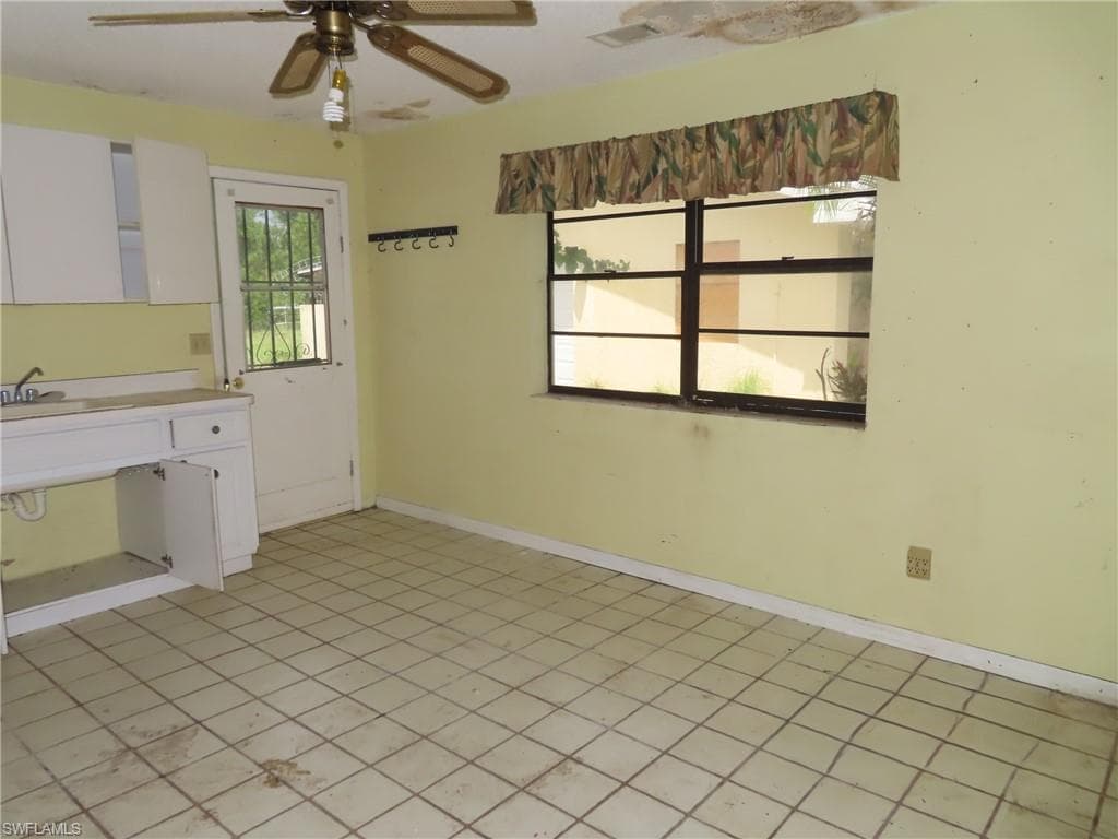 5255 Pioneer 23rd ST-9