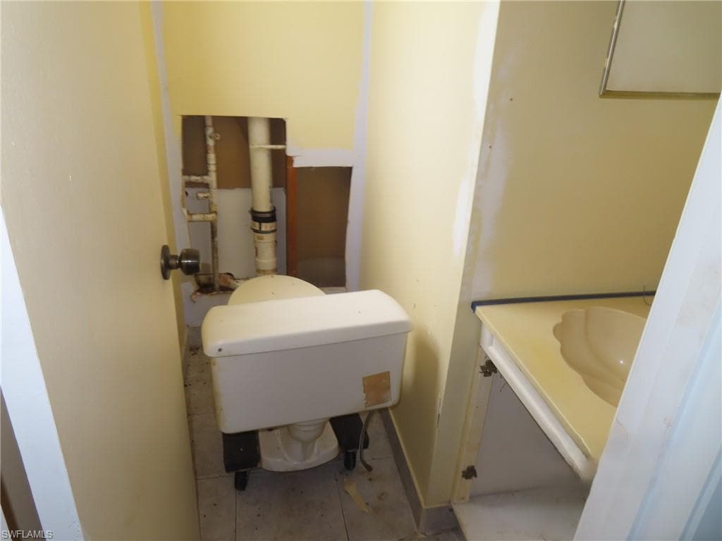 5255 Pioneer 23rd ST-11