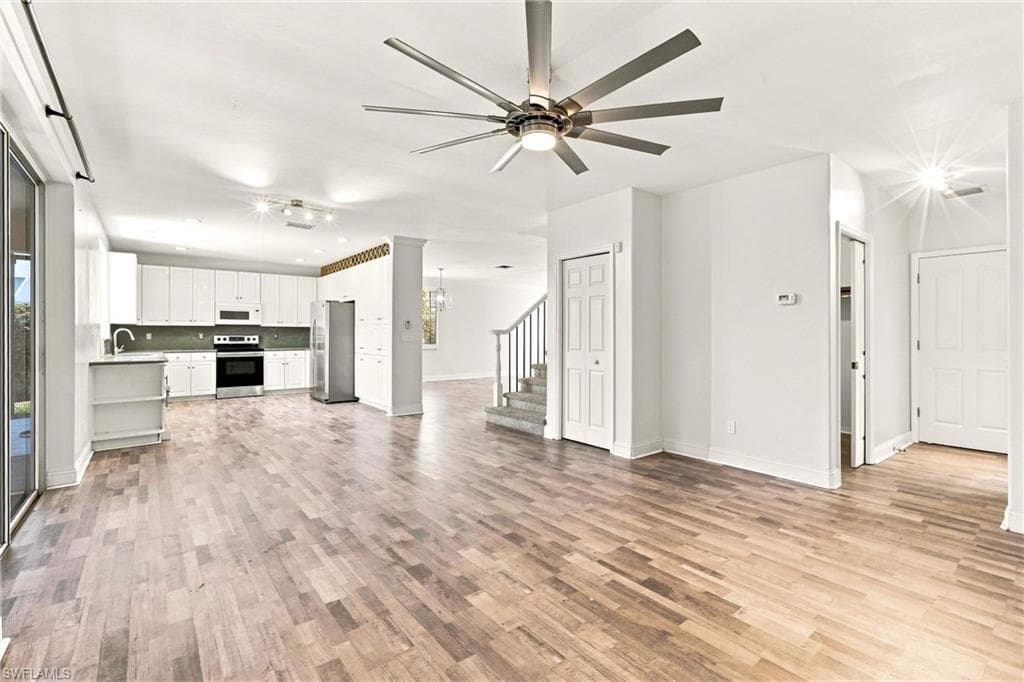 13031 Shoreside CT-13