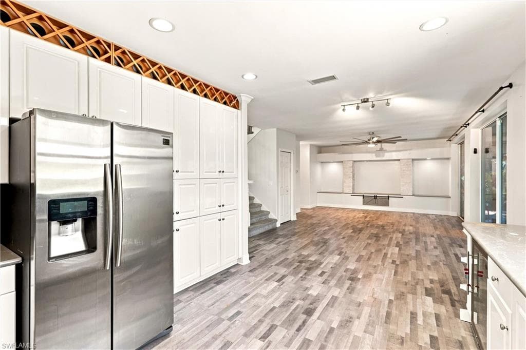 13031 Shoreside CT-10
