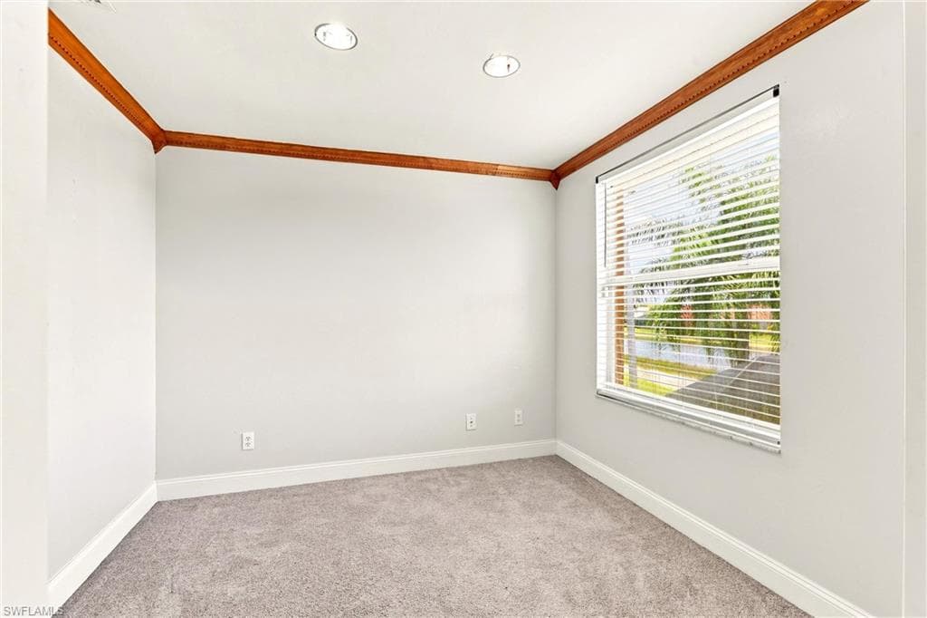 13031 Shoreside CT-18