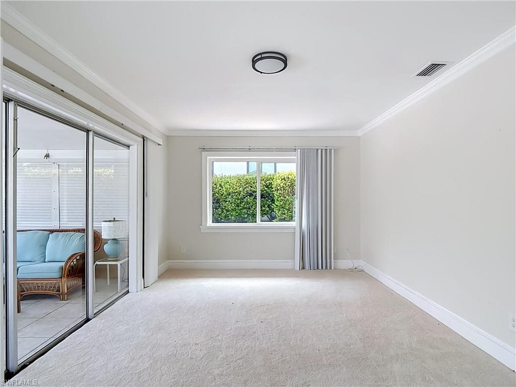 225 3rd ST-22