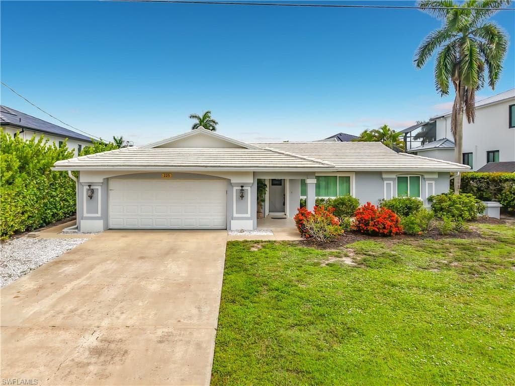 225 3rd ST-3