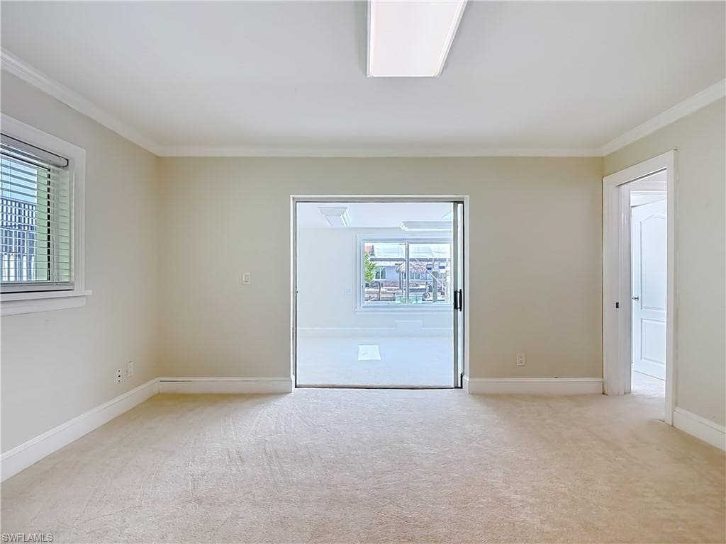 225 3rd ST-28