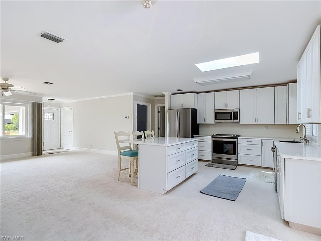 225 3rd ST-15
