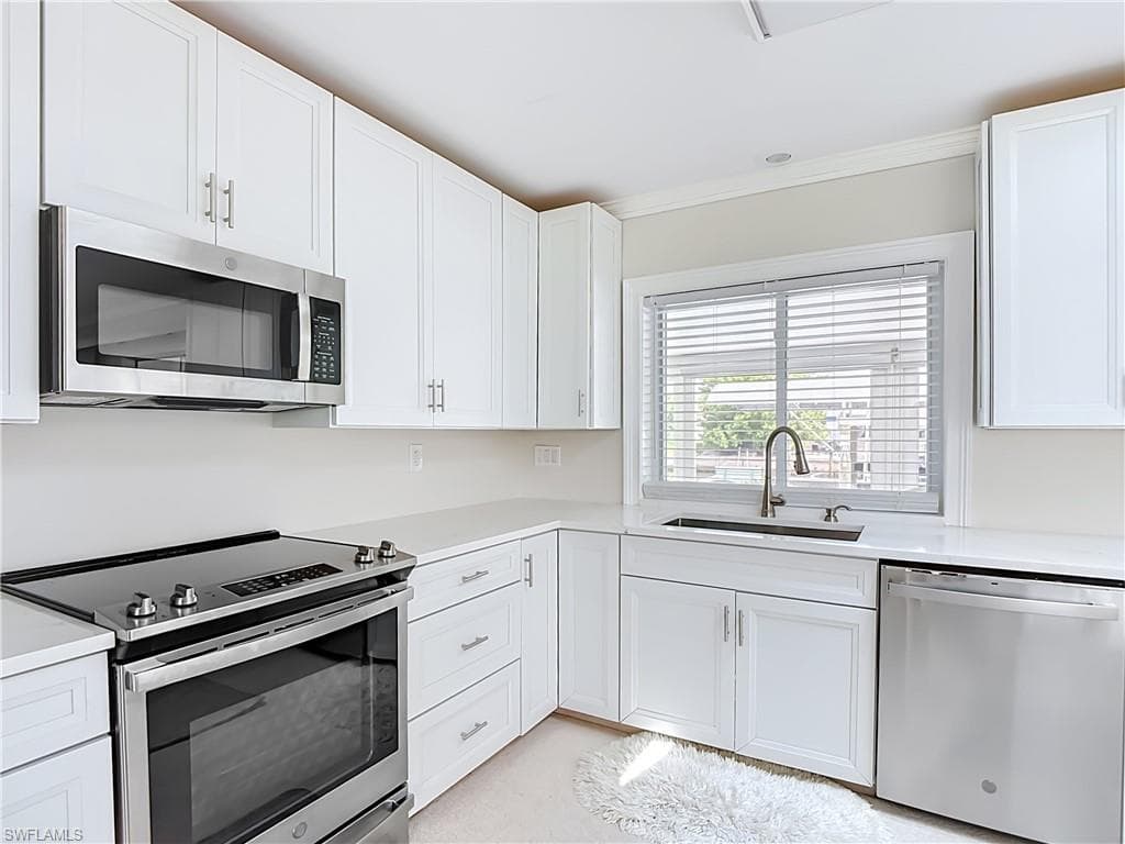 225 3rd ST-11