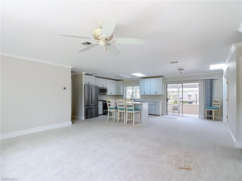 225 3rd ST-21