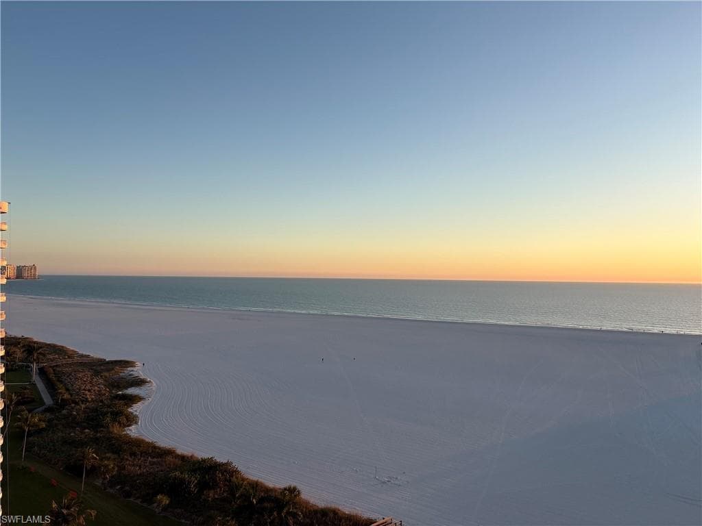 320 Seaview CT 1607-14