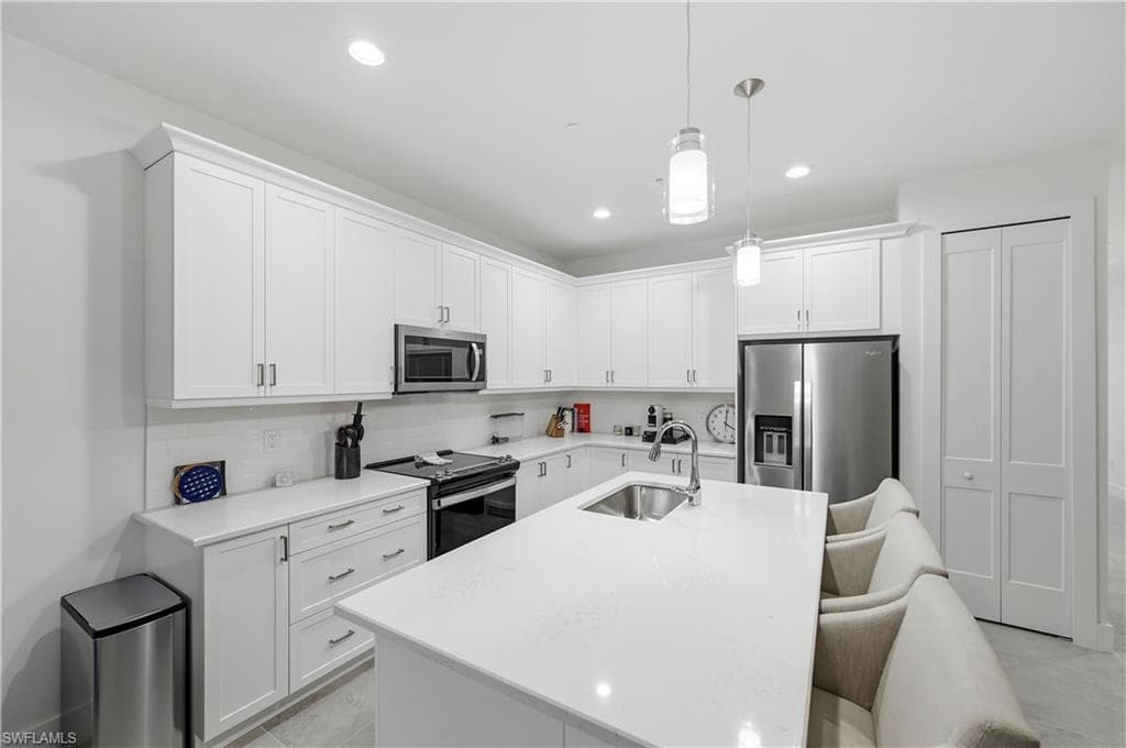 5865 Shell Cove DR 106-14