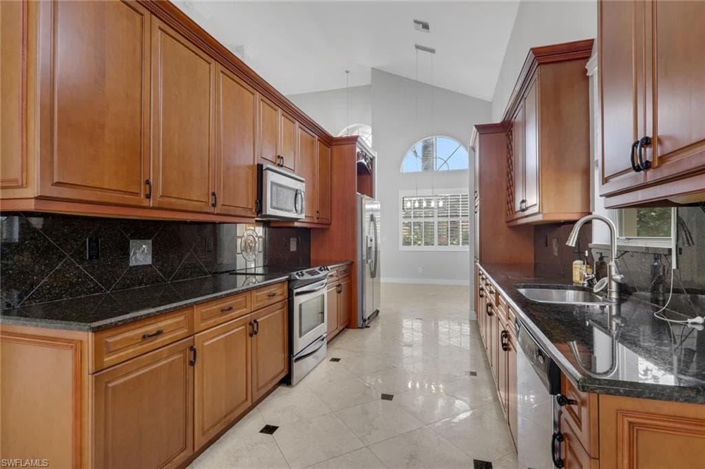 2137 Isla De Palma CIR-10