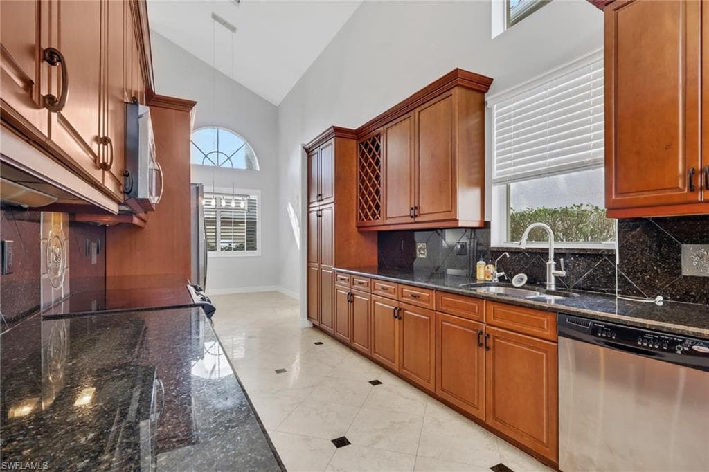 2137 Isla De Palma CIR-11