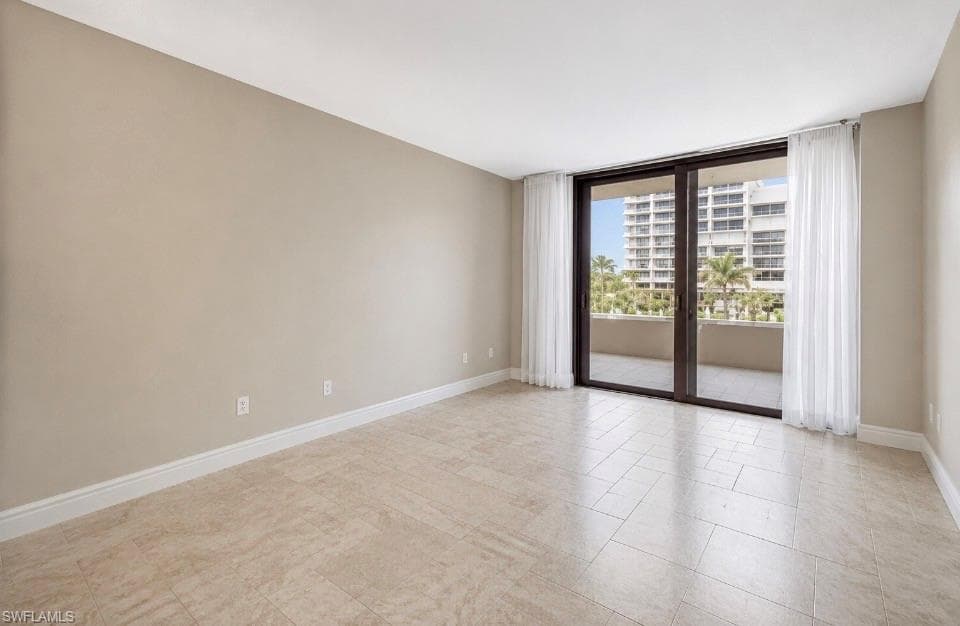 260 Seaview CT 1-208-20
