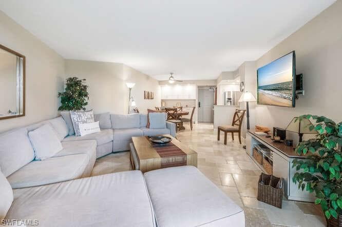 260 Seaview CT 1-208-15