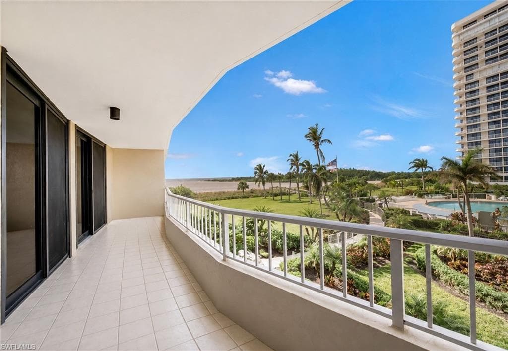 260 Seaview CT 1-208-4