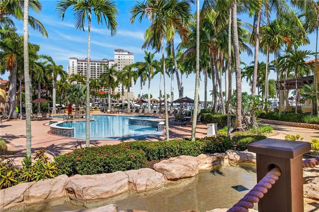 6081 Silver King BLVD 302-42
