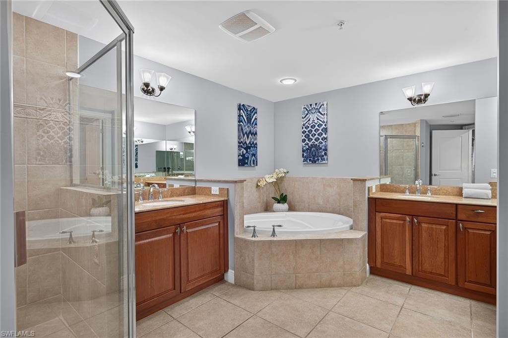 6081 Silver King BLVD 302-20