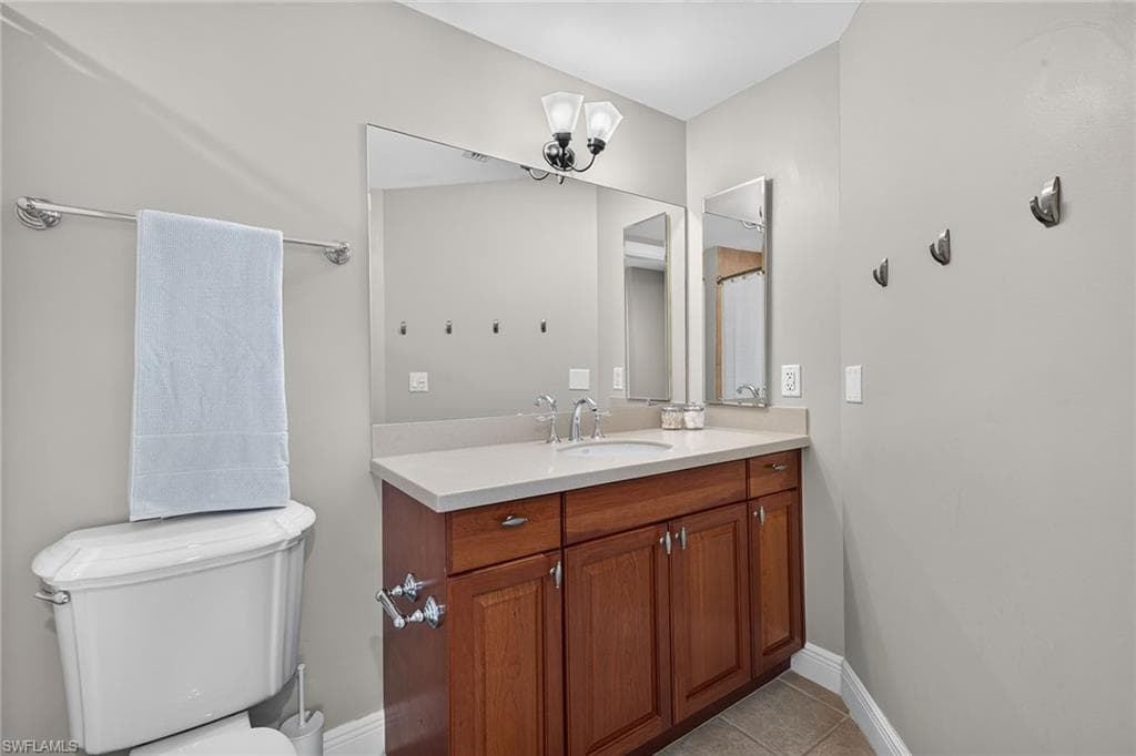 6081 Silver King BLVD 302-24