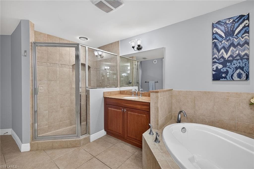 6081 Silver King BLVD 302-21