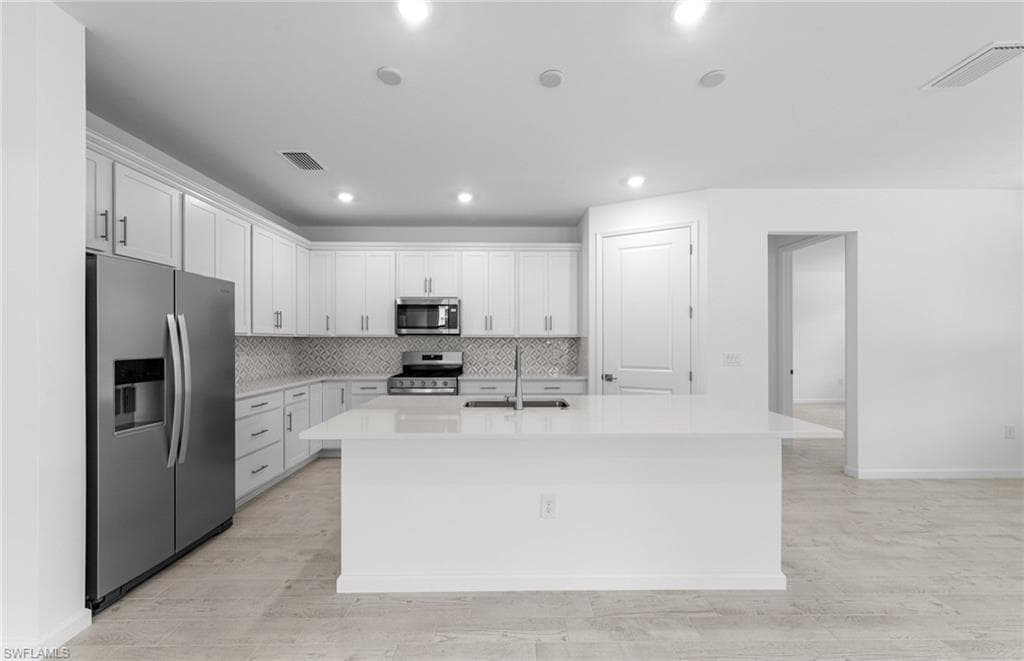 2049 Terreno BLVD-9