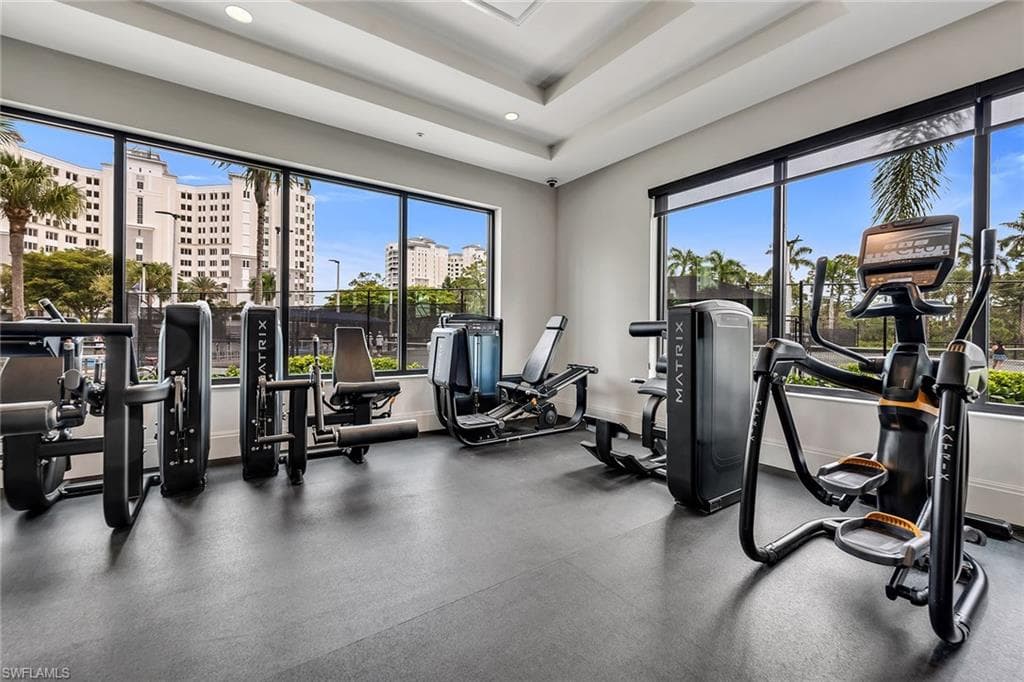 285 Grande WAY 503-32